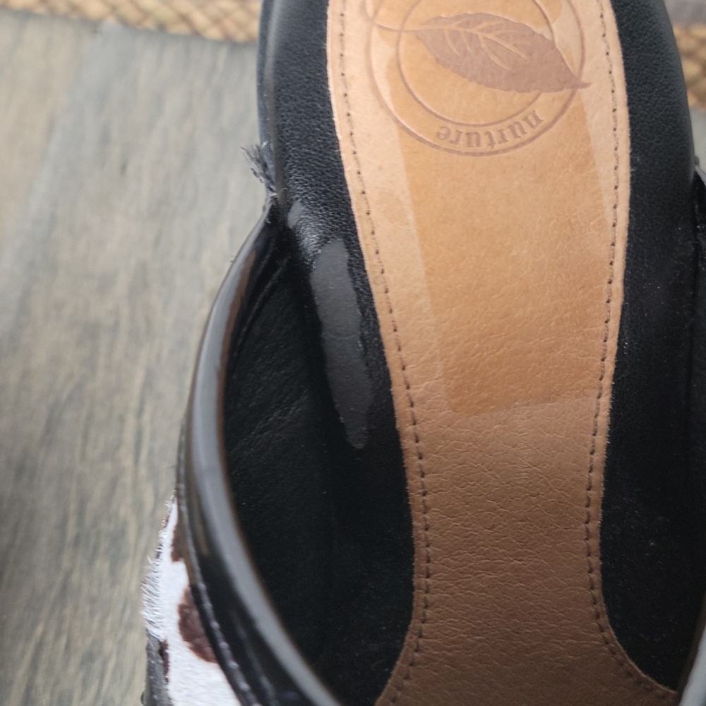 Cow hair mules. Size 7 - Picture 9 of 10